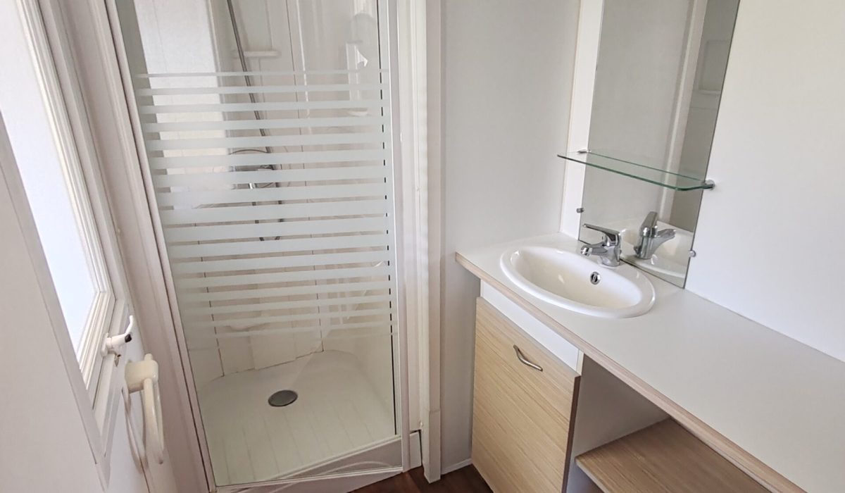 Salle de bain mobil home 3 chambres