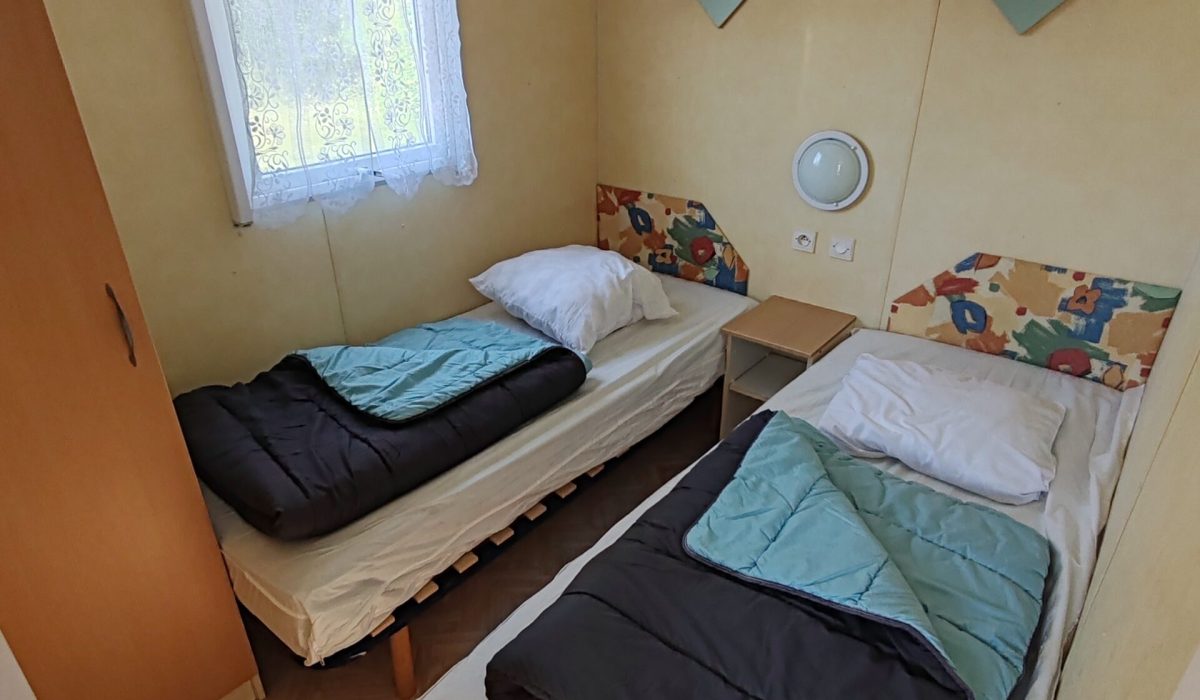 Chambre 2 lits simples